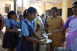 Makan siang gratis di India. 