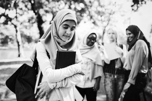 Ilustrasi pelajar muslim.