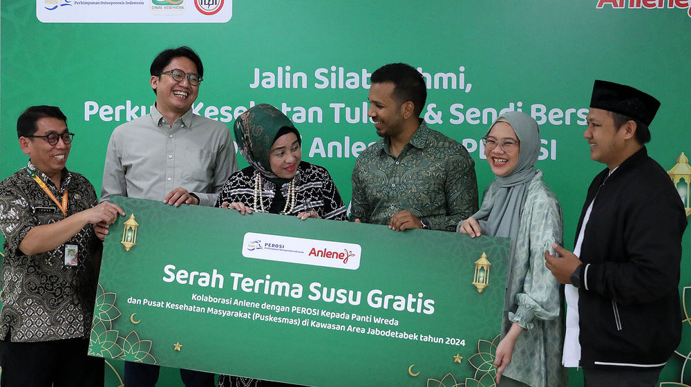 Susu Gratis Lansia - Panji 1.jpg