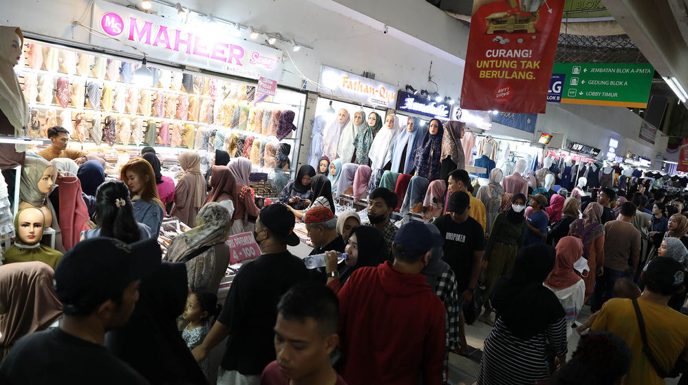 Pasar Tanah Abang Padat - Panji 4.jpg