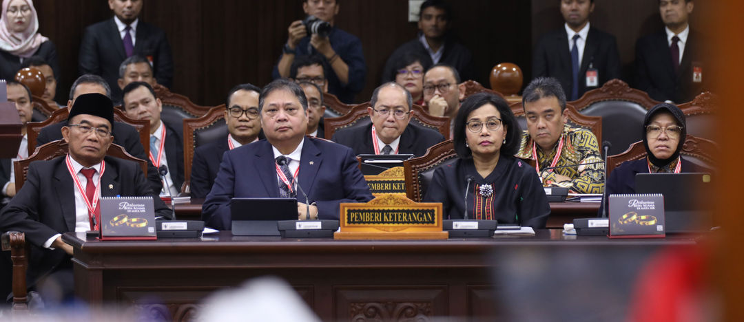 Empat menteri menjadi Pemberi Keterangan Lain yang diperlukan Mahkamah Konstitusi (MK) dalam sidang penyelesaian Perselisihan Hasil Pemilihan Umum Presiden dan Wakil Presiden (PHPU Presiden) Tahun 2024 pada Jumat (5/4/2024). Humas/Ifa