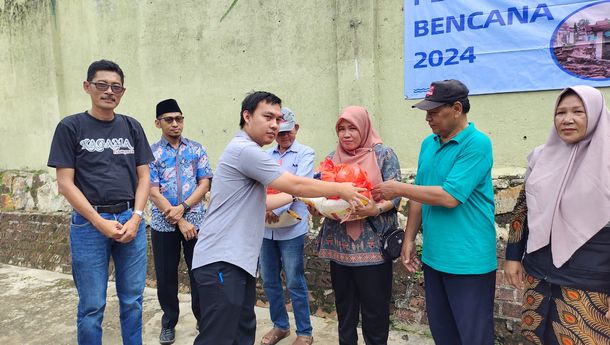 Kagama Lampung Edukasi dan Berbagi dengan Korban Banjir di Bandar Lampung