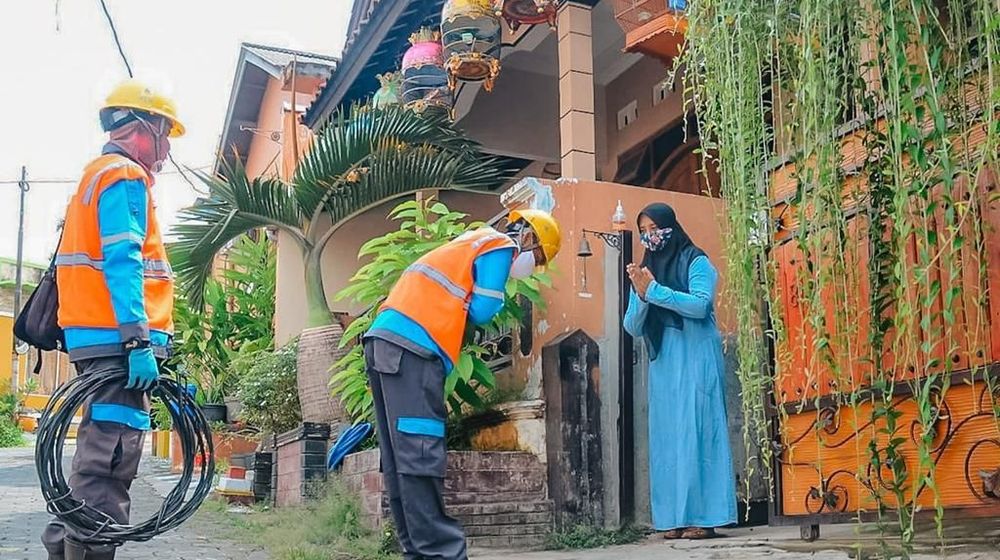 Petugas PT PLN (Persero) mengimbau pelanggan untuk senantiasa memastikan listrik di rumah dalam kondisi aman sebelum ditinggalkan. 