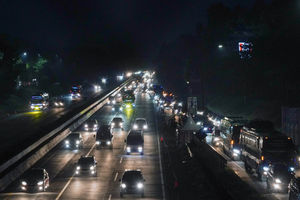 Arus Mudik Cipali - Panji 1.jpg