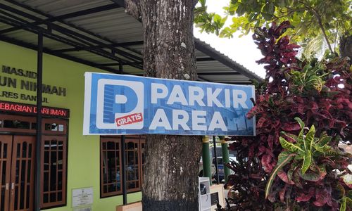 parkir polres.jpg