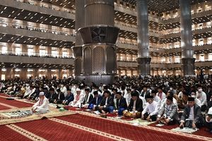 Ilustrasi salat idulfitri di Masjid Istiqlal.jpeg