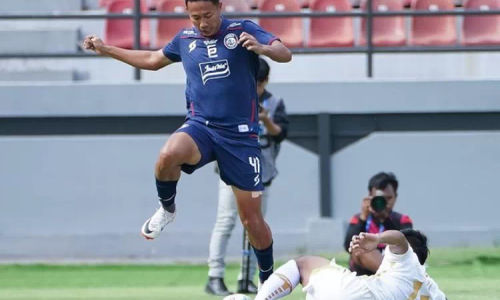 A-AREMA FC.JPG
