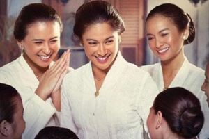 Film Kartini (2017) yang dibintangi oleh Dian Sastrowardoyo, Acha Septriasa, dan Ayushita
