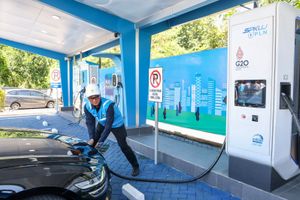 SPKLU PLN Sukses Layani Arus Mudik Lebaran, Penggunaan Naik 5 Kali Lipat!