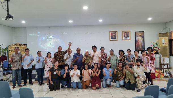 'Tak Kenal Maka Tak Sayang' Bersama Romo Adrianus Padmaseputra SJ dari Paroki Duren Sawit