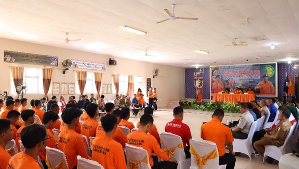 Deputi Sarpras Siskom Basarnas Buka Pelatihan Pertolongan di Permukaan Air Bagi Potensi SAR Lampung