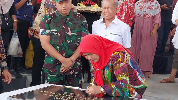 Resmikan Pasar Raya Lebak Budi, Eva Dwiana Minta Jaga Kebersihan 