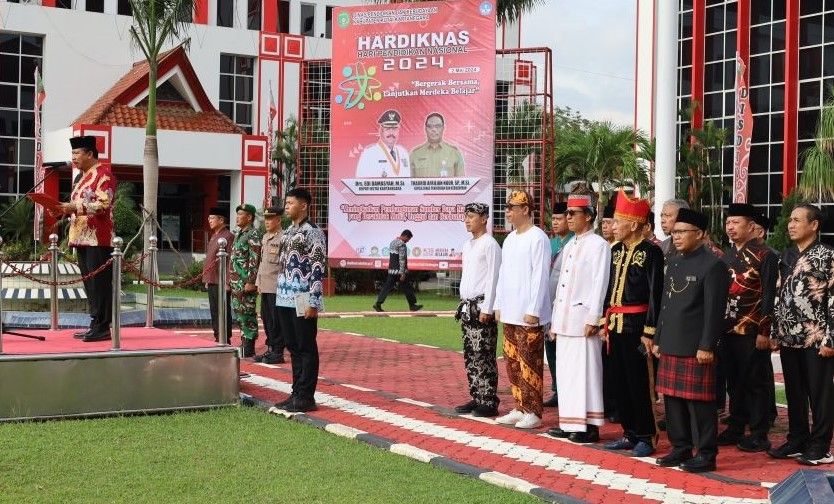 Peringati Hardiknas, Pemkab Kukar Gelar Upacara Bersama PGRI