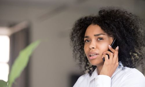 Ilustrasi konsultasi melalui telepon