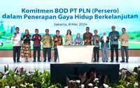 PT PLN (Persero) menegaskan komitmennya untuk menjalankan operasional bisnis yang berkelanjutan dengan menyeimbangkan sisi sosial (people), ekonomi (profit), dan lingkungan (planet).