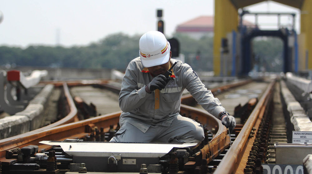 Perawatan LRT Jakarta - Panji 1.jpg