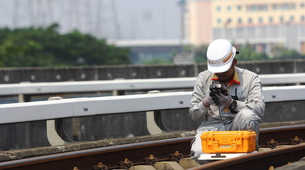Perawatan LRT Jakarta - Panji 2.jpg