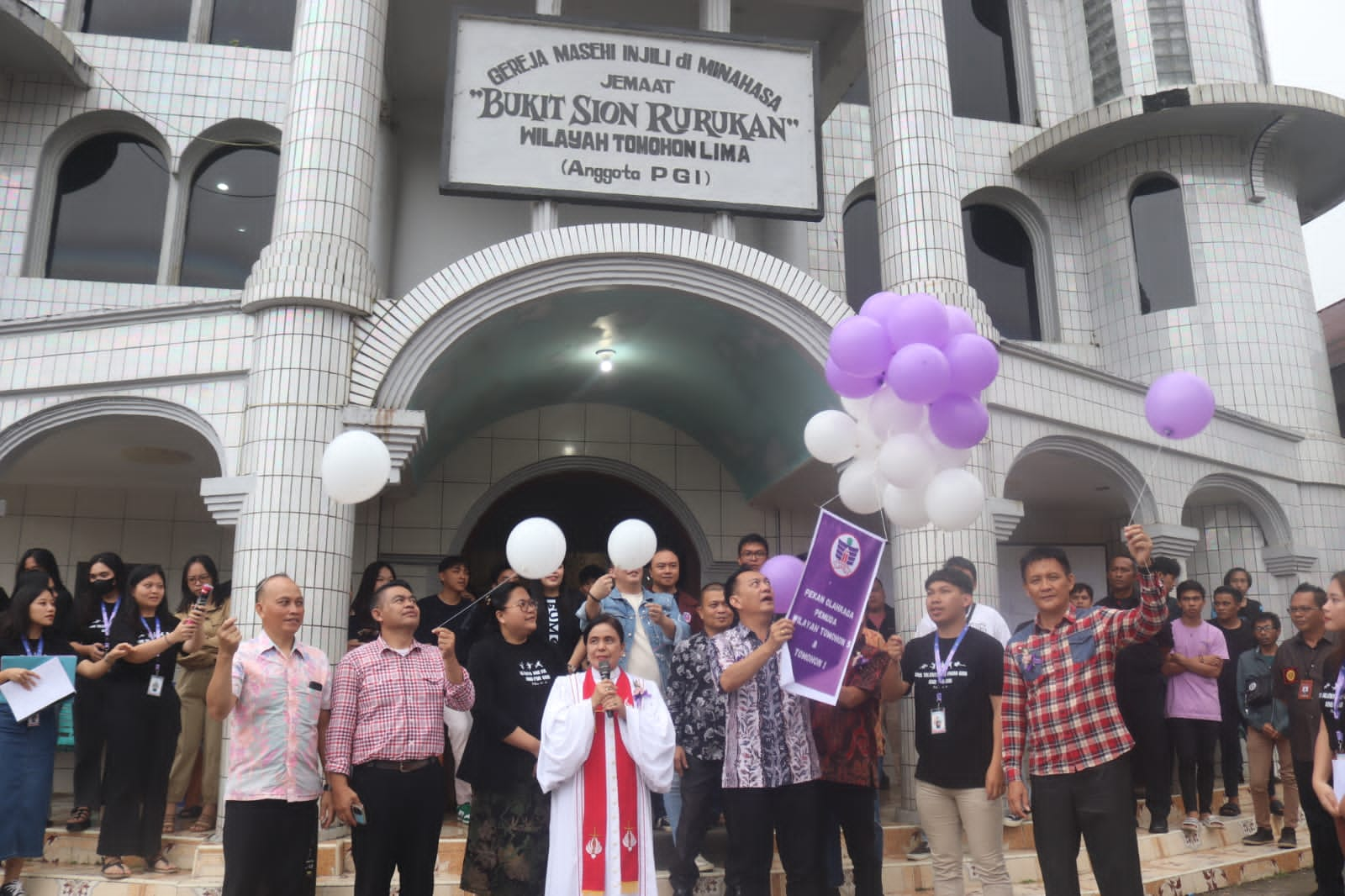 Wali Kota Tomohon Caroll Senduk saat membuka kegiatan Pekan Olahraga Pemuda Wilayah (Popwil) Tomohon I dan V Tahun 2024. (Foto: Istimewa)