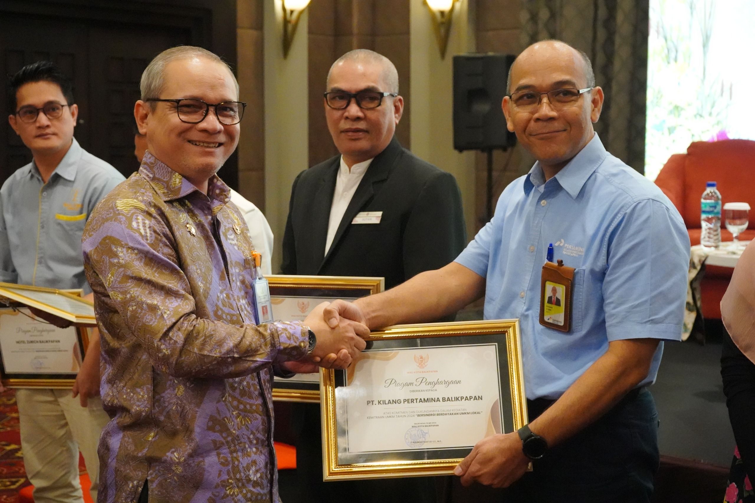 PT KPB Terima Penghargaan Pemberdayaan UMKM Lokal  
