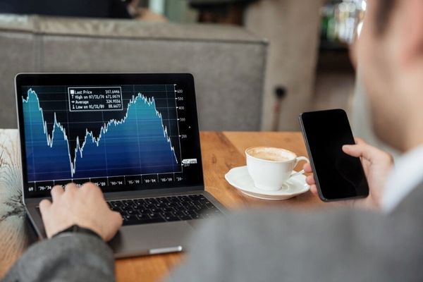 5 Tips Membangun Kekayaan Melalui Trading Saham Tanpa Menjadi Karyawan