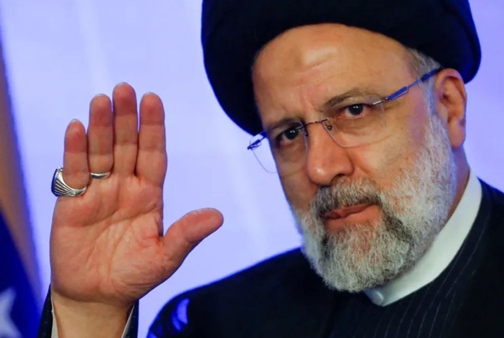 Presiden Iran Ebrahim Raisi tewas dalam kecelakaan helikopter di provinsi Azerbaijan Timur Iran pada hari Minggu.