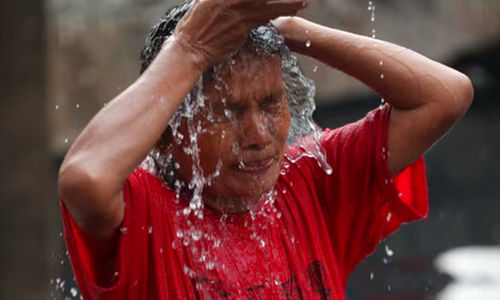 Sebagian besar saluran air di wilayah Jabodetabek dan sekitarnya tercemar.