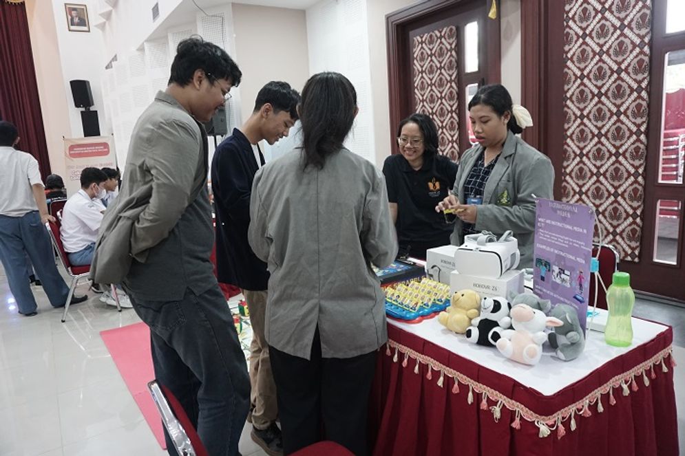 21052024-UKDW FKHum open house.jpg