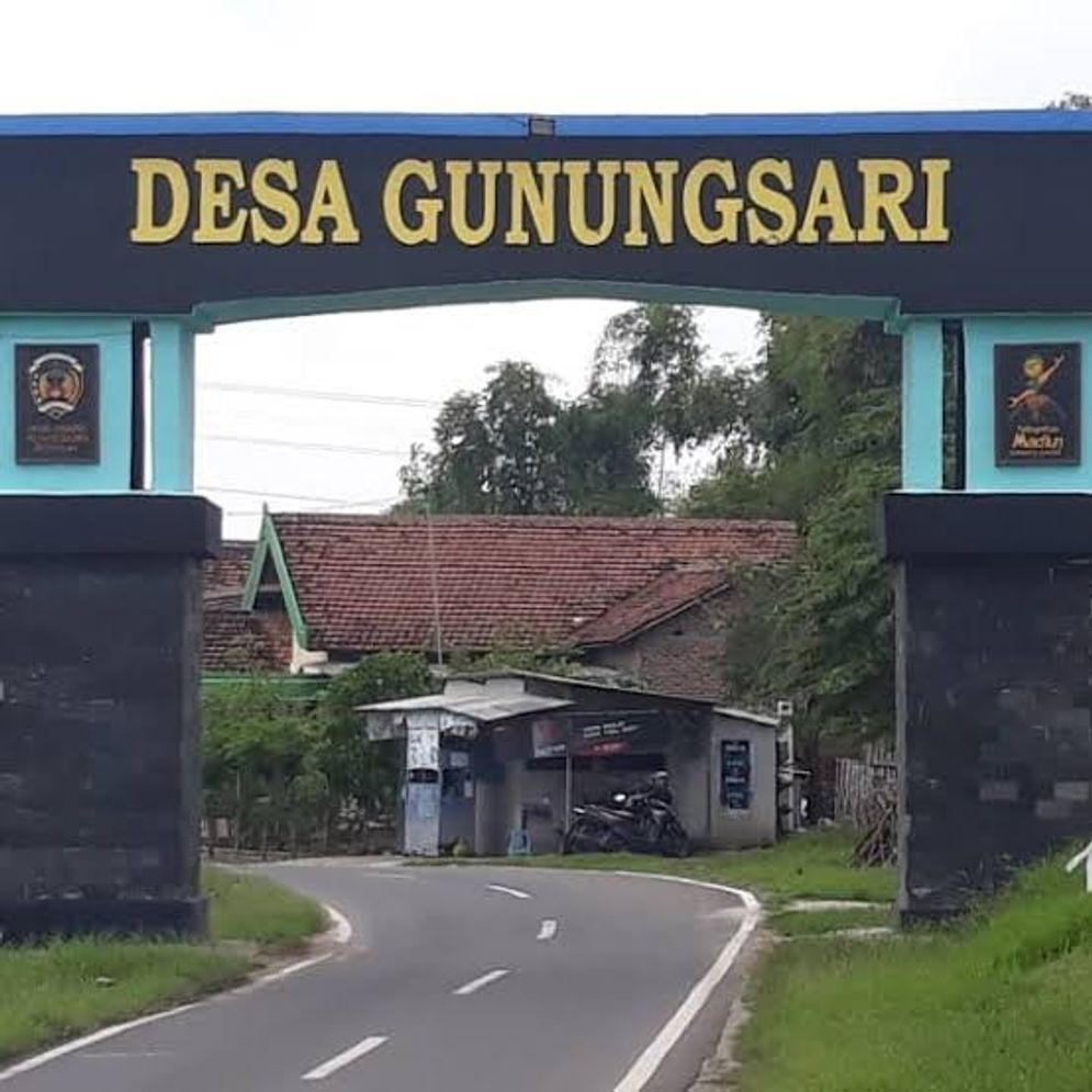 A-DESA GUNUNGSARI.JPG