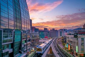 Transportasi umum di Taipe.