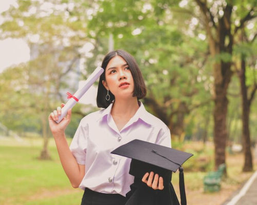 Ilustrasi fresh graduate.