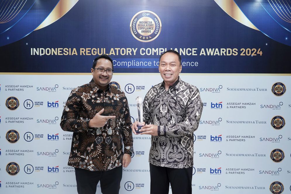 Jasa Raharja berhasil meraih penghargaan “Best Enterprise in Regulatory Compliance”, sebuah penghargaan tertinggi (Sapphire) dari ajang Indonesia Regulatory Compliance Award (IRCA).