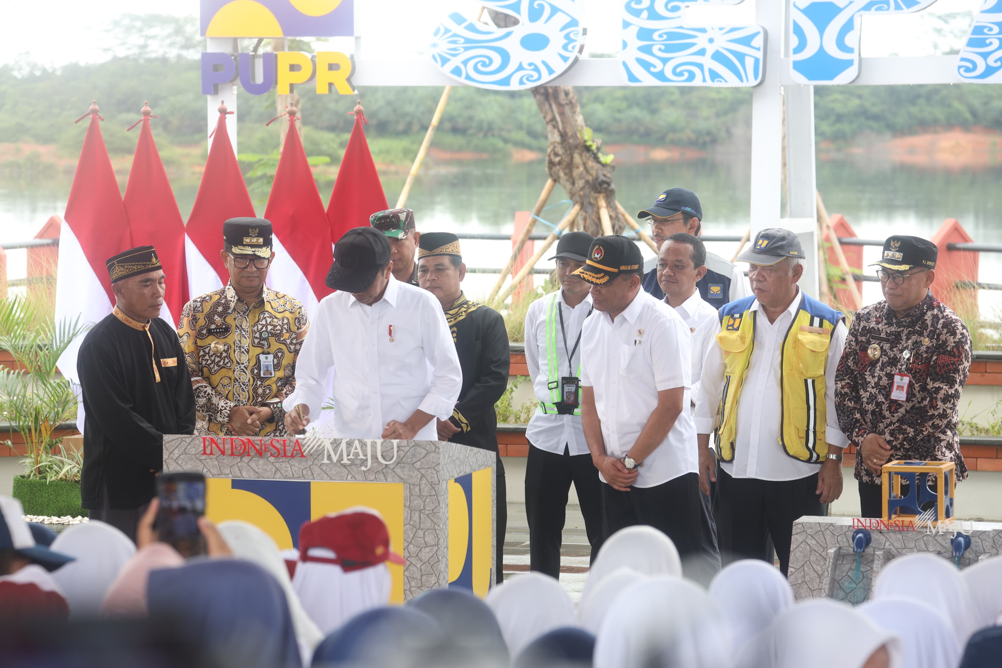 Pj. Bupati PPU Dampingi Presiden Jokowi Laksanakan Kegiatan Penting di IKN