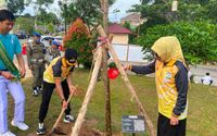 Tanam Pohon