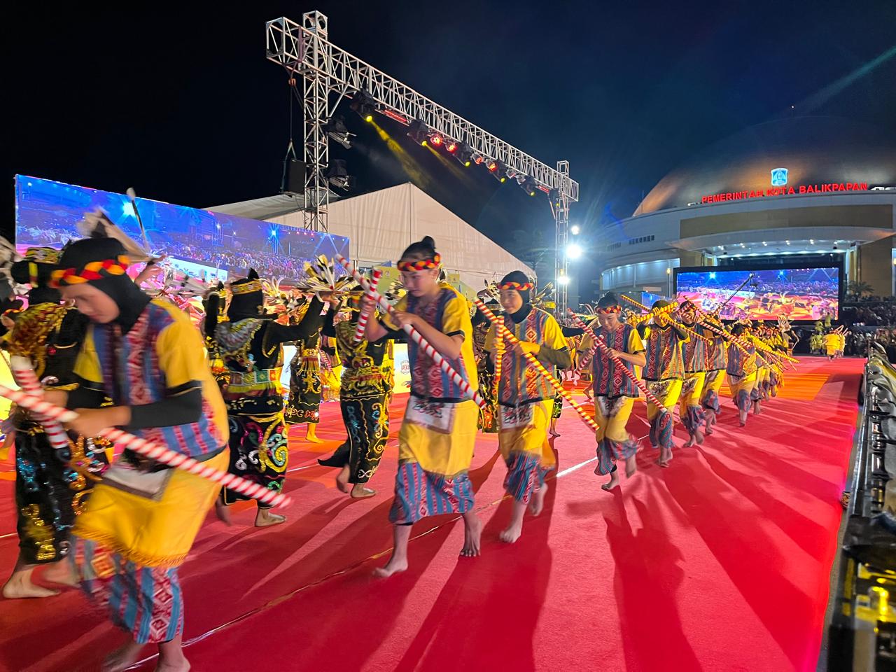 Karnaval Budaya Nusantara di Balikpapan: Semarak Warna dan Keberagaman Indonesia