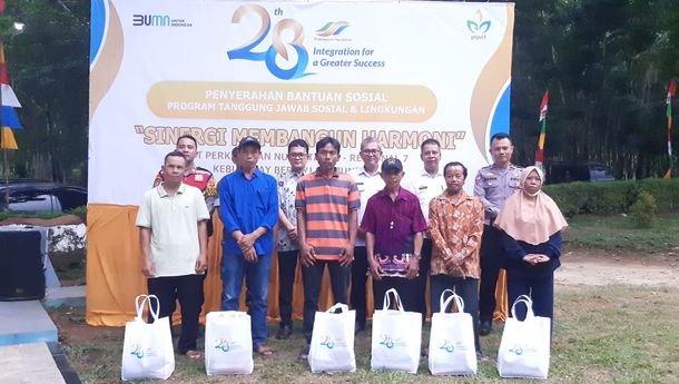 HUT Ke-28, PTPN Group Bagikan 10 Ribu Paket Sembako