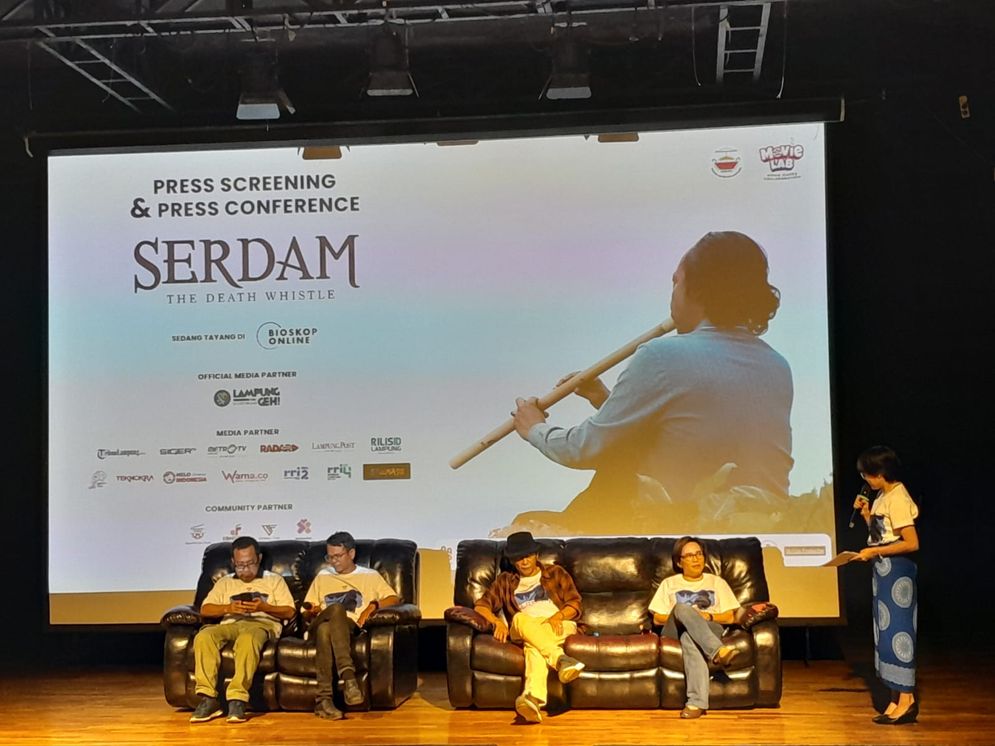 Konferensi pers penayangan film Serdam di Ruang Bioskop, Gedung Kesenian Lampung pada Jumat (14/6/2024).