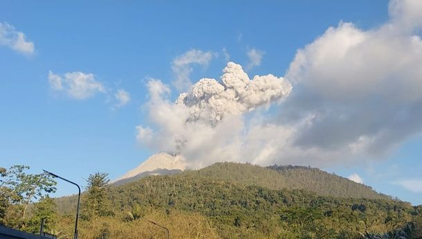 Gunung Lewotobi Erupsi, Pemkab Flores Timur Terkesan Masa Bodoh