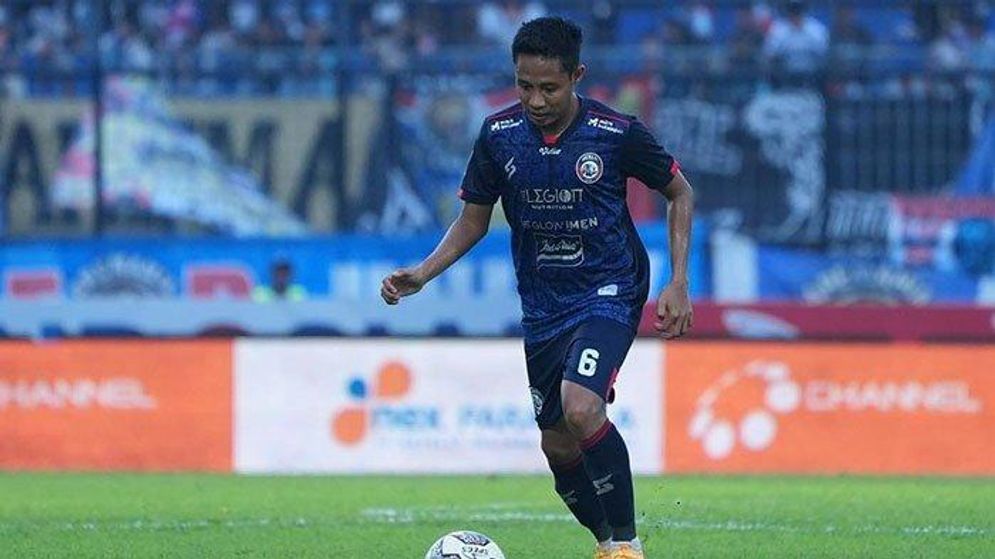 A-evan-dimas-2.jpg