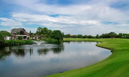 
New Kuta Golf, lapangan golf di Bali yang dimiliki oleh PT Intra Golflink Resorts Tbk (GOLF), merupakan perusahaan afiliasi yang dimiliki oleh anak Tommy Soeharto.