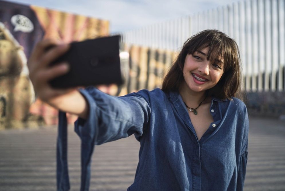 Ternyata Ini Alasan Foto Selfie Anda Buruk dan Cara Mengatasinya