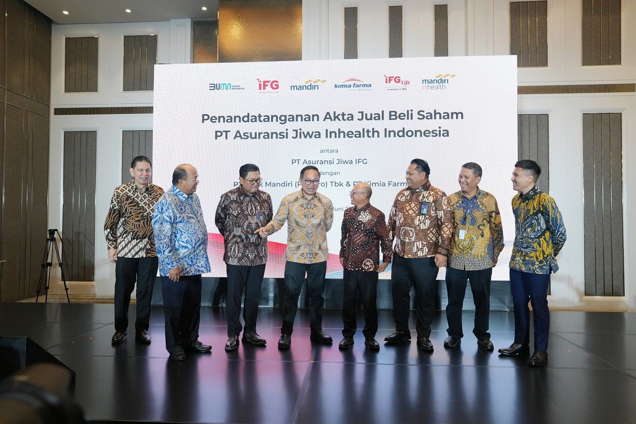 Penandatanganan Akta Jual Beli Saham PT Asuransi Jiwa Inhealth Indonesia (Mandiri Inhealth), Jakarta, Rabu, 26 Juni 2024.