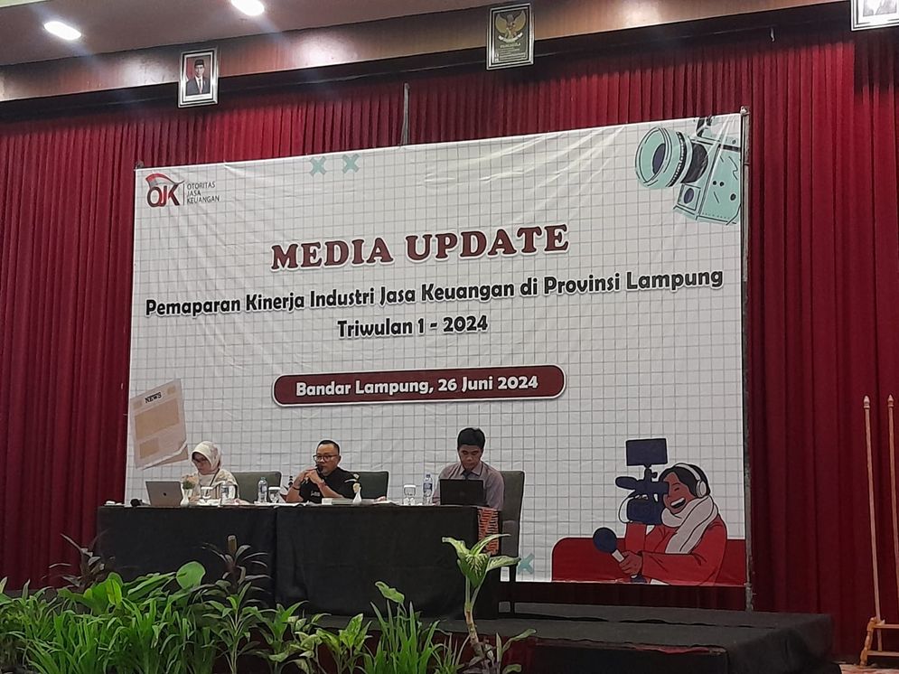 Media Update OJK terkait Kinerja Industri Jasa Keuangan Lampung di Horison Hotel pada Rabu, 26 Juni 2024. 