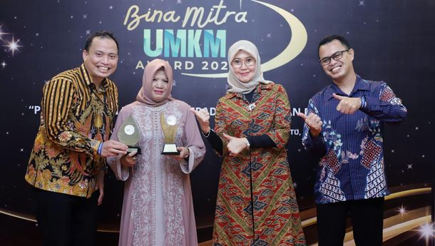 Mitra Binaan ‘Rumah Sandal Geulis’ Go Internasional, Jasa Raharja Raih Predikat Gold Ajang Bina Mitra UMKM Award 2024