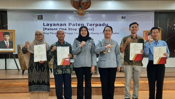 Kemenkumham Lampung Serahkan 42 Sertifikat Hak Paten