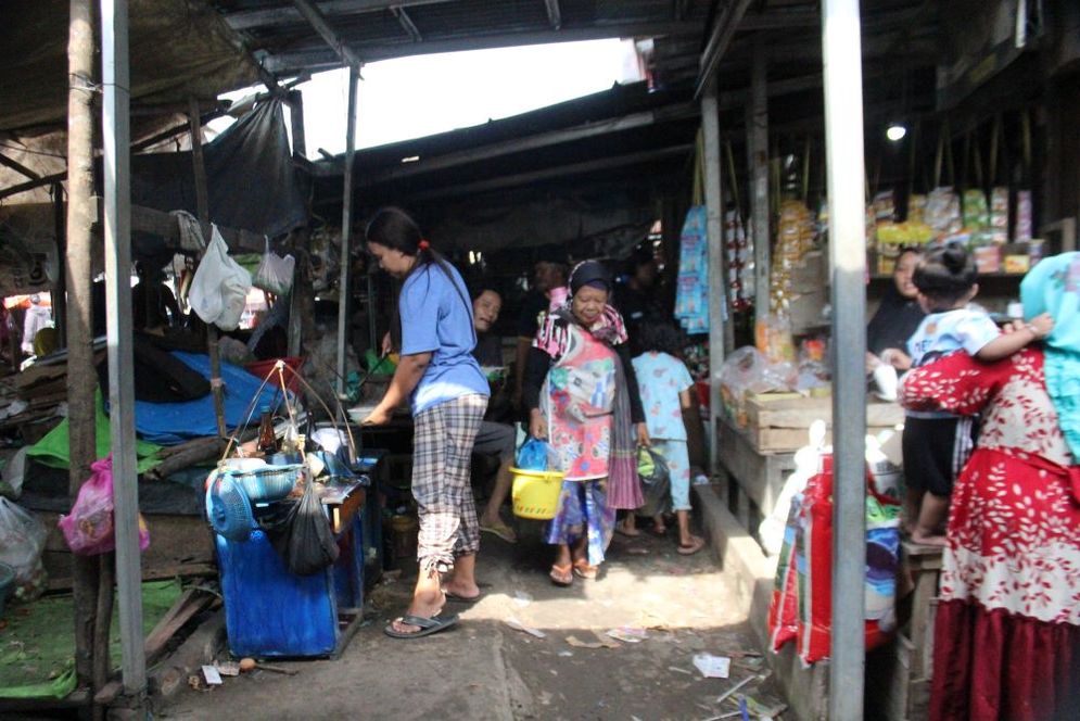 Geliat Pedagang di Pasar Sungki, Bertahan  di Tengah Fasilitas yang Minim dan Pembeli Sepi