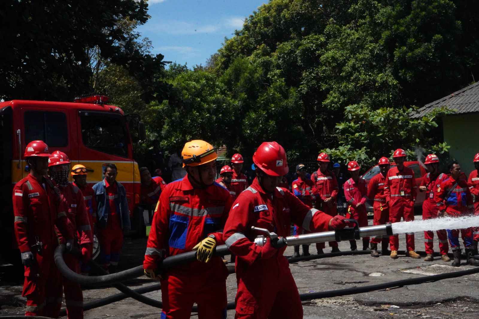 International Firefighters Day 2024, PT KPI Unit Balikpapan Pelatihan Bersama BPBD 