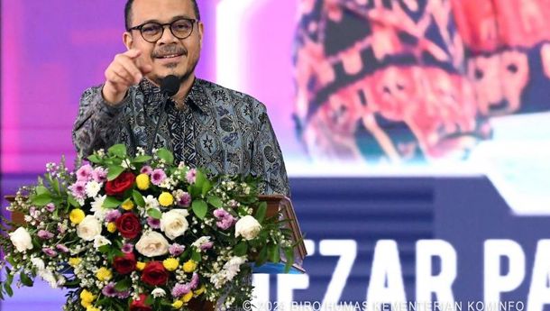 Wamenkominfo Nezar Patria Ajak Mahasiswa Kuasai Teknologi Digital 