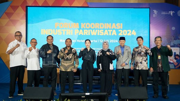 Wamenparekraf Dorong  Sinergitas Industri Pariwisata untuk Meningkatkan Daya Saing