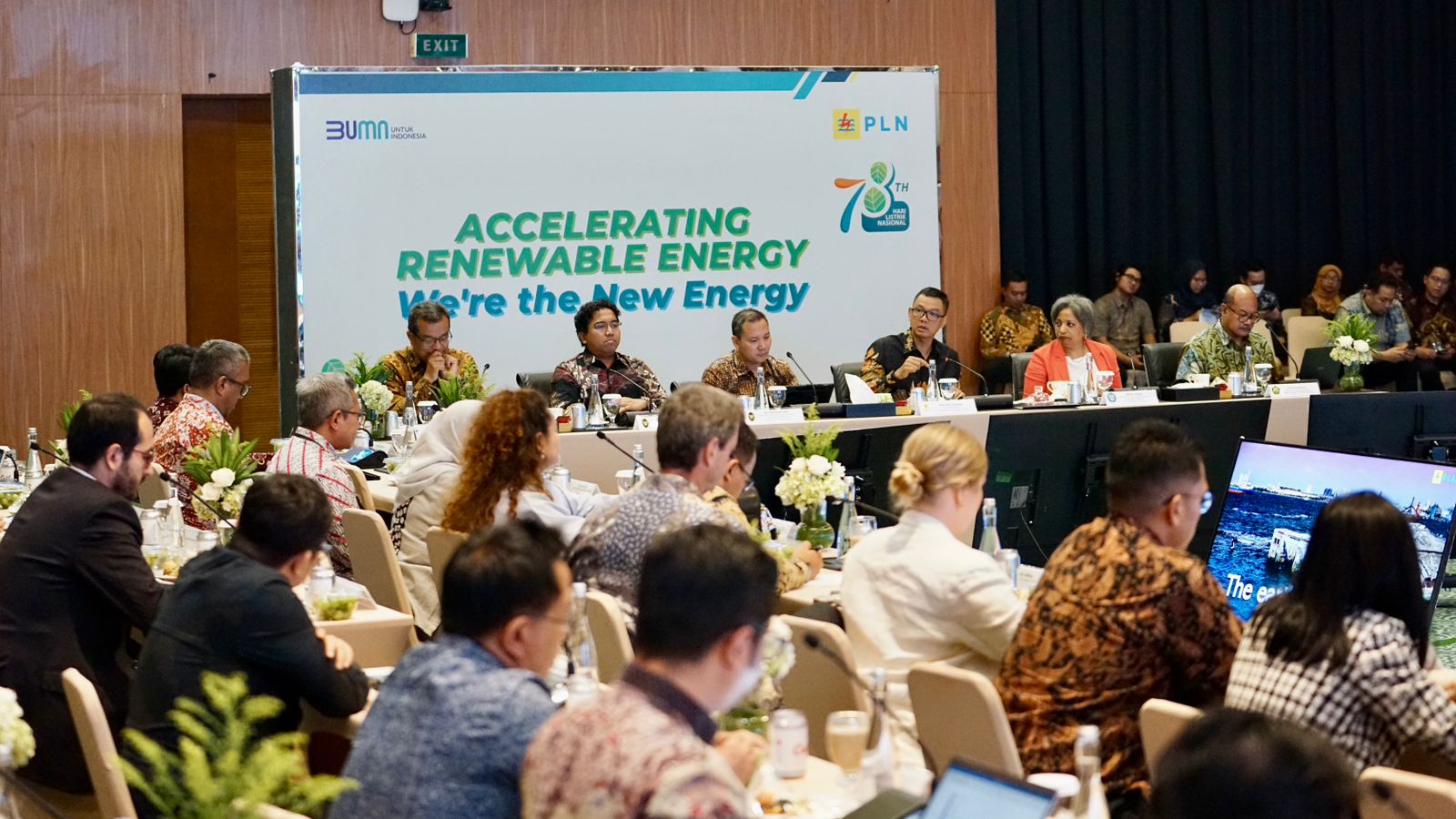 Kemenko Marves Bersama PLN Gaet Komunitas Global Melalui Green Energy Buyers Dialogue