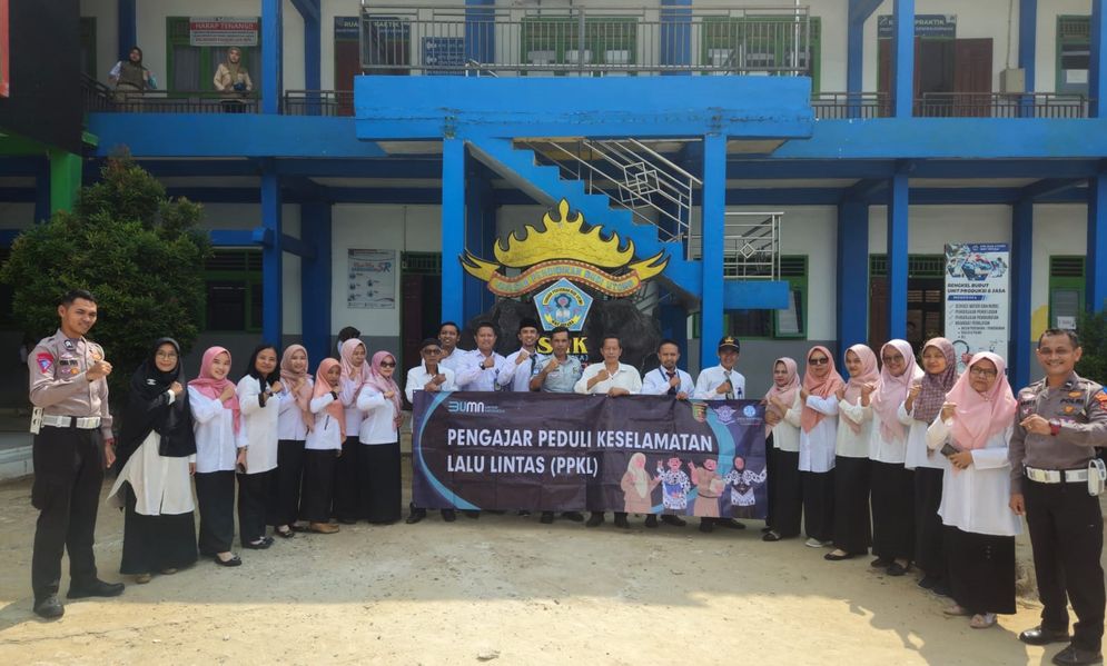 Jasa Raharja Metro menggelar program pelatihan PPKL kepada para tenaga pendidik di SMK 1 dan SMK 2 Budi Utomo - Way Jepara